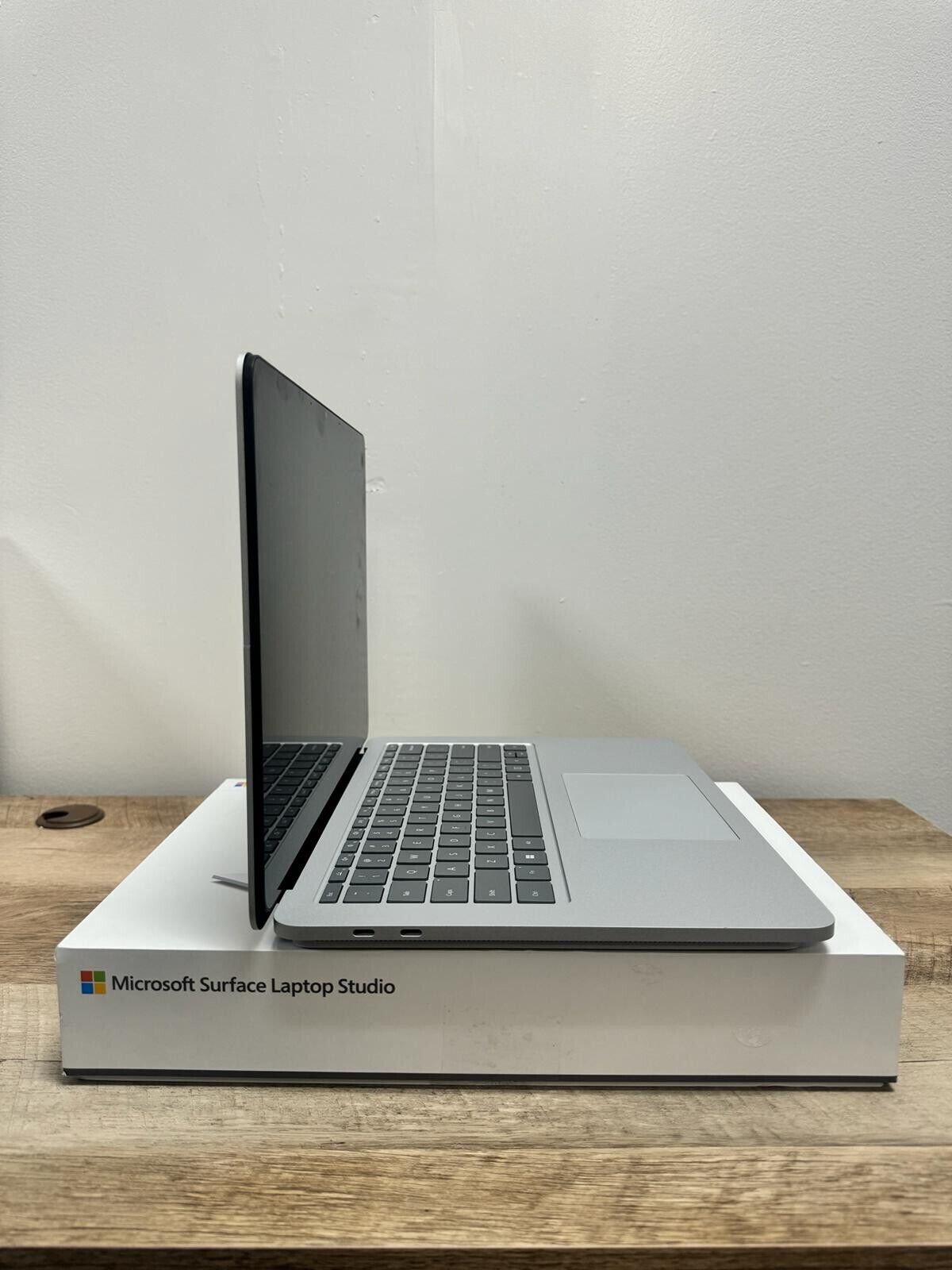 Microsoft Surface Laptop Studio 14.4" Touch i7-11700 16/512GB GeForceRTX 3050 Ti
