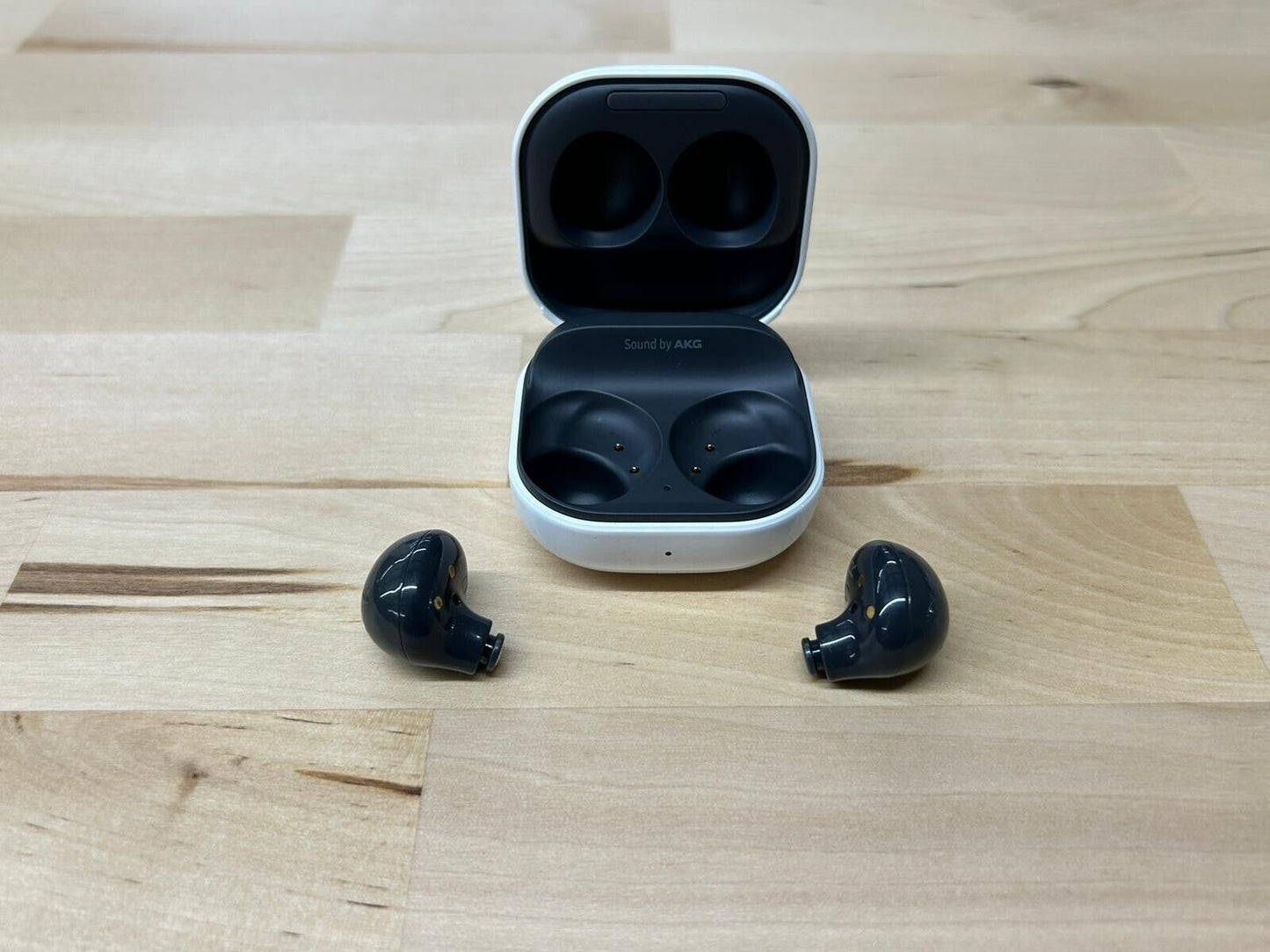 Samsung Galaxy Buds2 True Wireless Bluetooth Noise Cancelling In-Ear Headphones