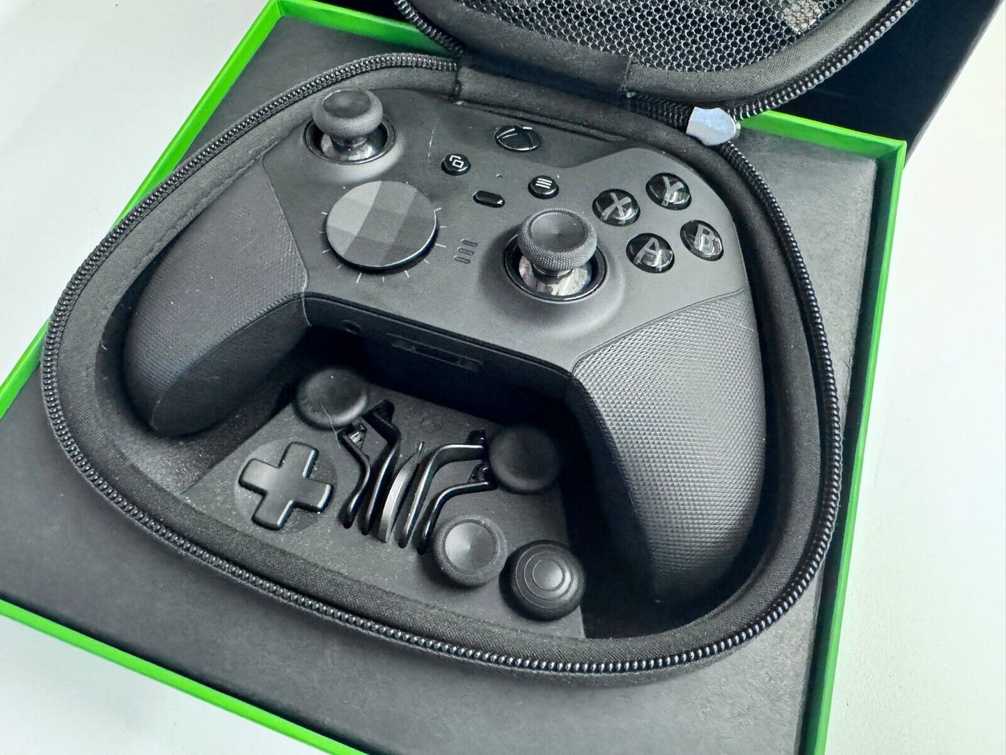 Microsoft - Elite Series 2 Wireless Controller for Xbox One, Xbox Series X