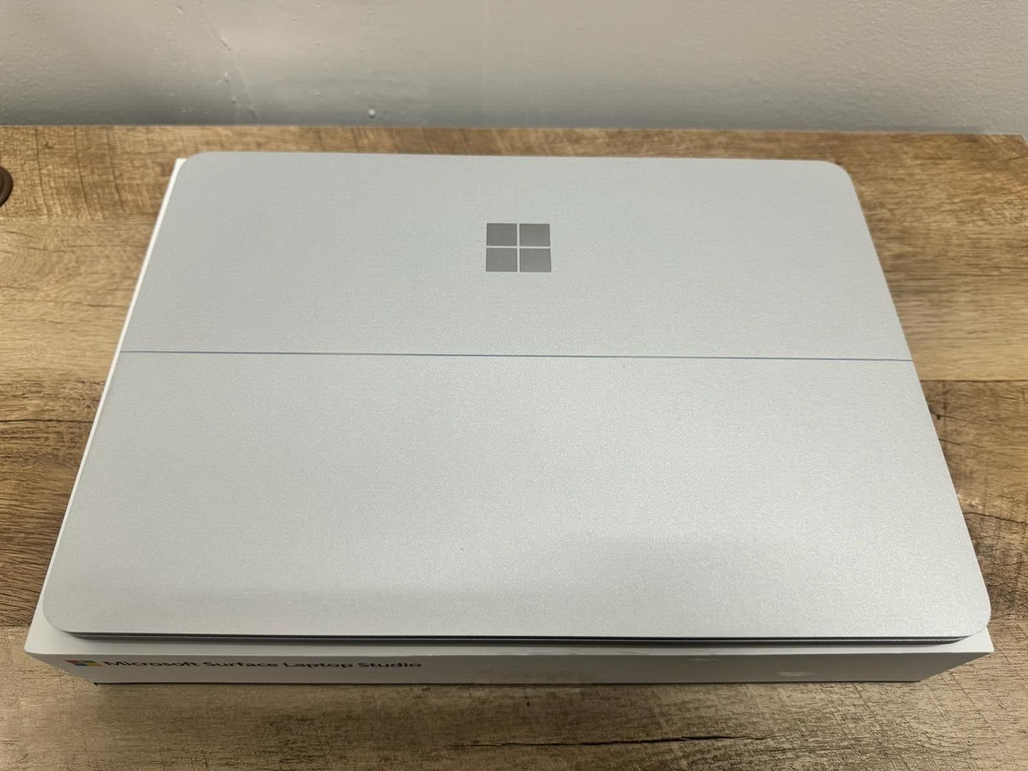 Microsoft Surface Laptop Studio 14.4" Touch i7-11700 16/512GB GeForceRTX 3050 Ti