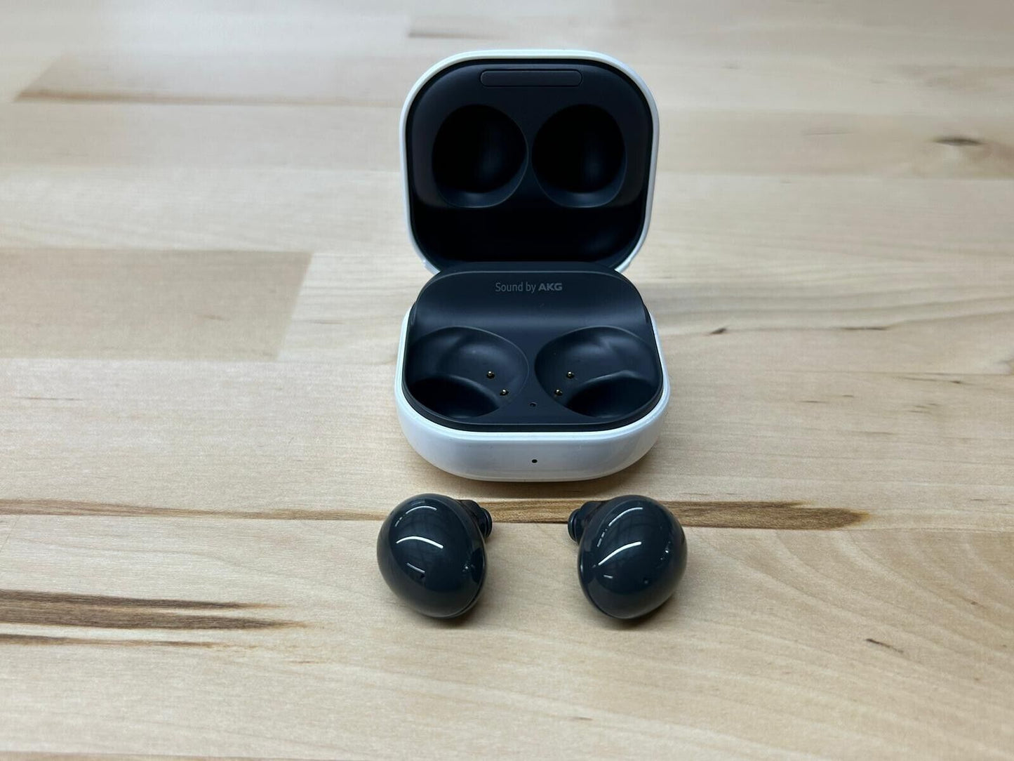 Samsung Galaxy Buds2 True Wireless Bluetooth Noise Cancelling In-Ear Headphones