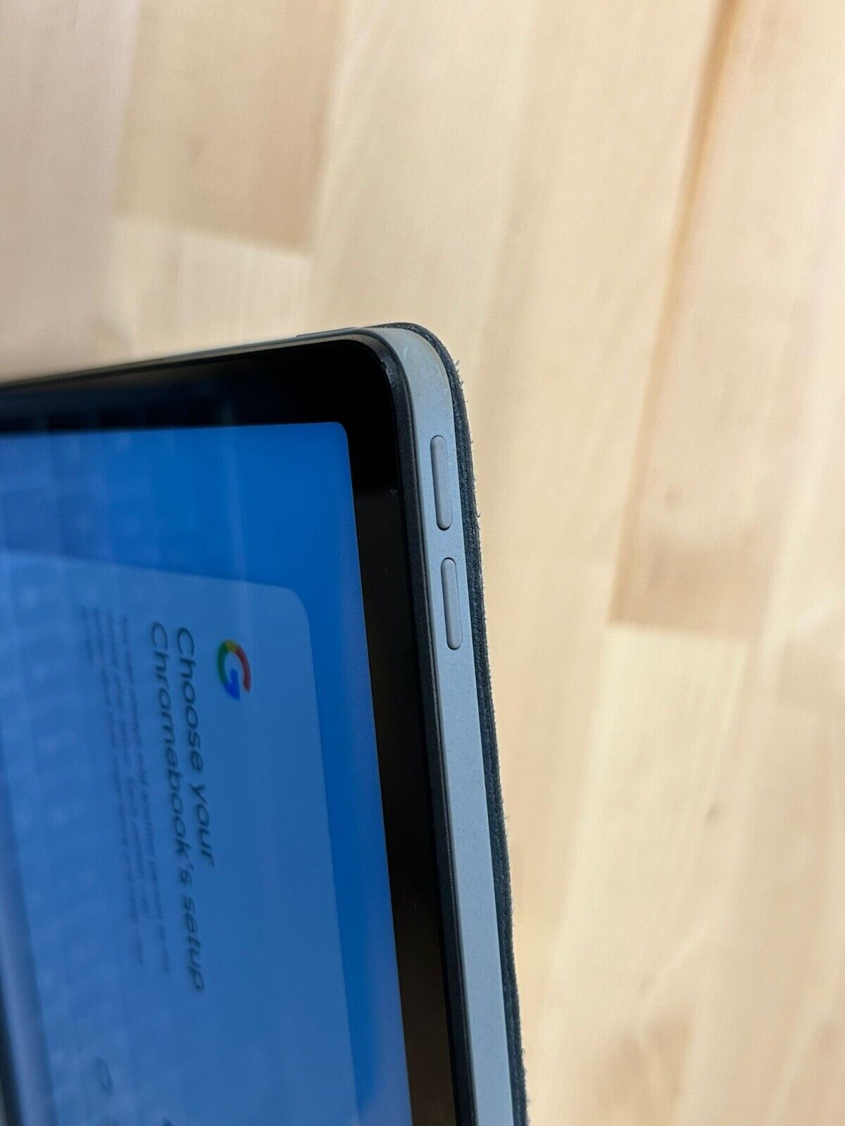 Lenovo IP Duet 3 Chromebook 11q727 (4 GB RAM, 128GB eMMC, 2-in-1 and detachable)