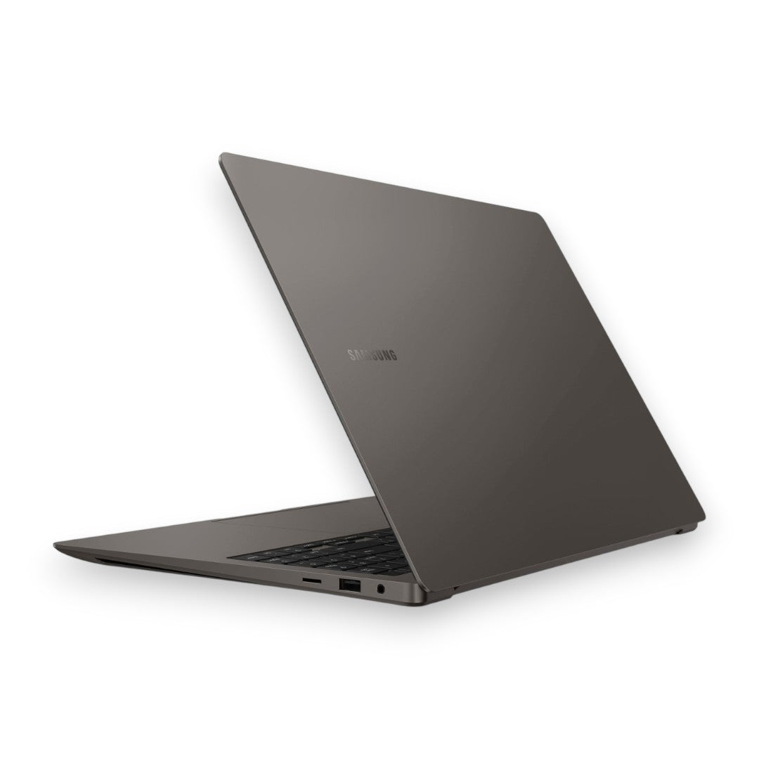 Samsung - Galaxy Book3 Ultra 16" 3K AMOLED Laptop - 13th Gen Evo Core i7-13700H - 16GB - NVIDIA GeForce RTX 4050 - 512GB SSD - Graphite