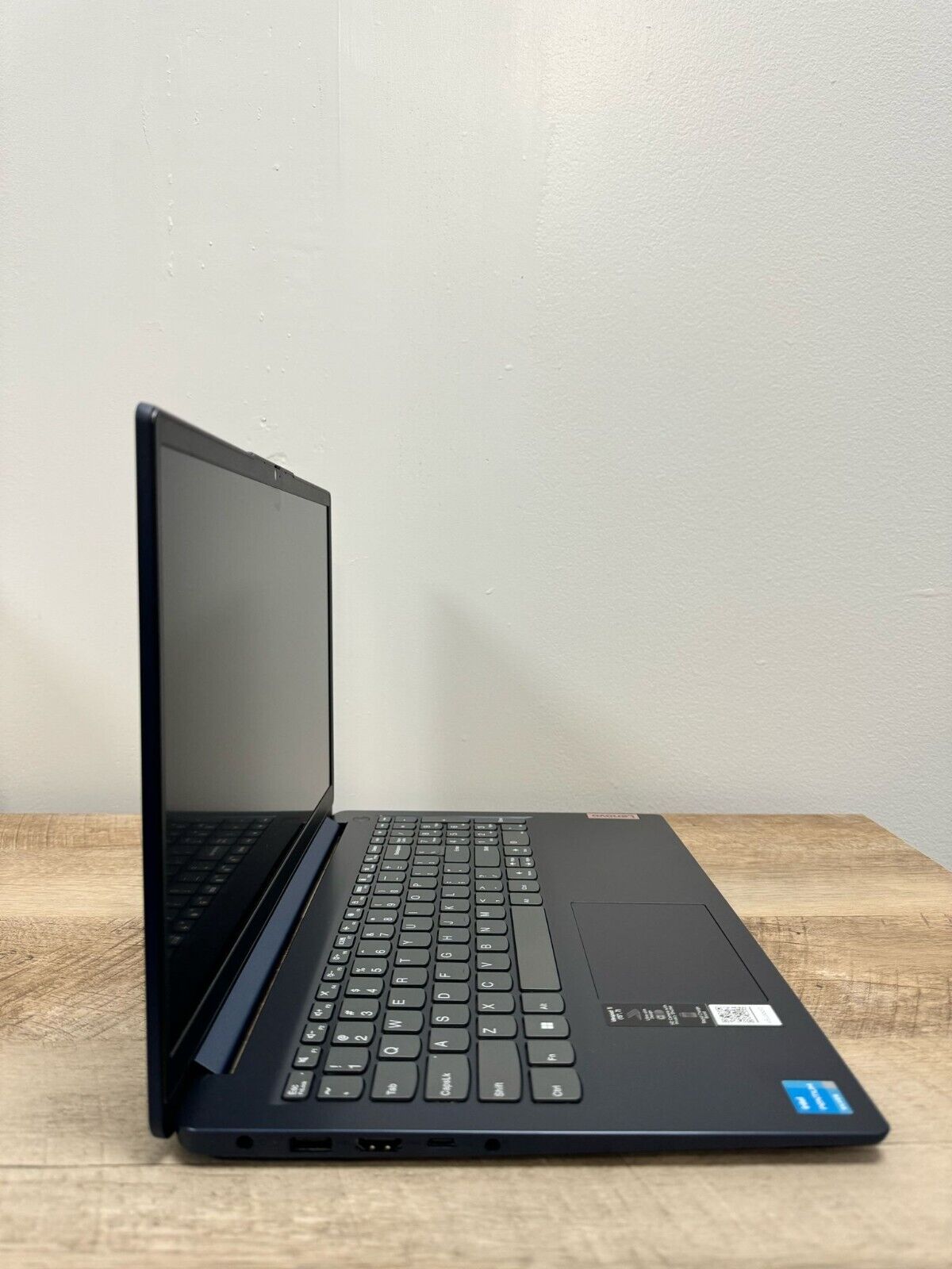 Lenovo IdeaPad 1 15IJL7 Laptop Intel Pentium Silver N6000 1.1 GHZ UNDER WARRANTY
